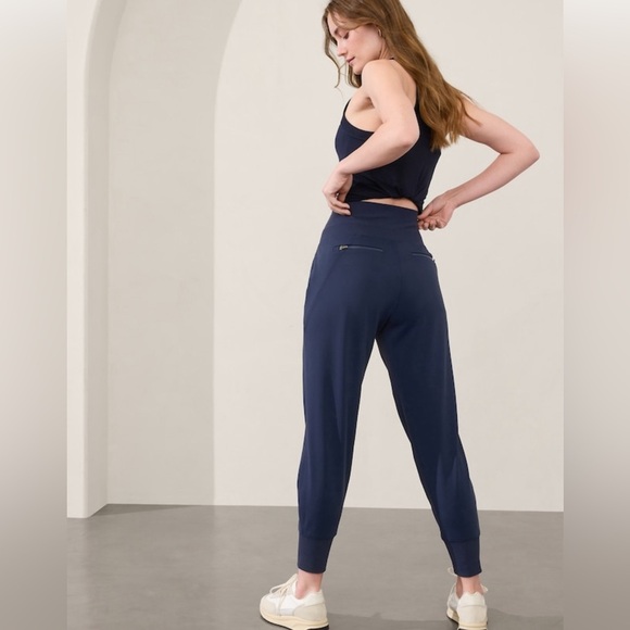 NWT Venice Navy High Rise Joggers Size Medium/Tall - Picture 3 of 8